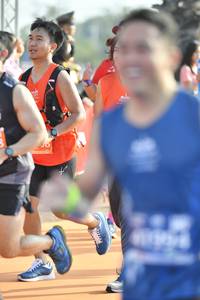 BIB: 262
                            <button type="button" onclick="openModal(10640837)" class="btn btn-primary btn-sm float-right btn-popup" data-toggle="modal" data-target=".modal-high-quality">
                        <i class="fas fa-shopping-cart"></i> Add to Cart
                    </button>
                                            <button type="button" onclick="isThisMe(10640837, true)" class="btn btn-success btn-sm float-right btn-popup btn-isme hidden" data-toggle="tooltip" data-placement="bottom" title="นี่คือรูปของคุณใช่ไหม คลิกที่นี่เพื่อเอาเข้าอัลบั้ม">
                        <i class="fas fa-plus"></i> Add to album
                    </button>
                    <button type="button" onclick="isThisMe(10640837, false)" class="btn btn-warning btn-sm float-right btn-popup btn-isnotme hidden">
                        <i class="fas fa-ban"></i> Remove from album
                    </button>